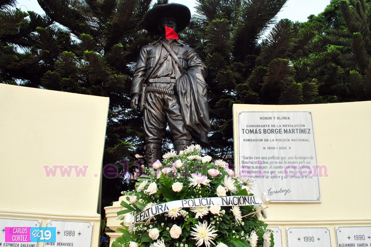 Policía Nacional rinde homenaje al Comandante Tomás Borge